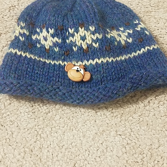 Kids knitted winter beanie cap with monkey… - Picture 3 of 7